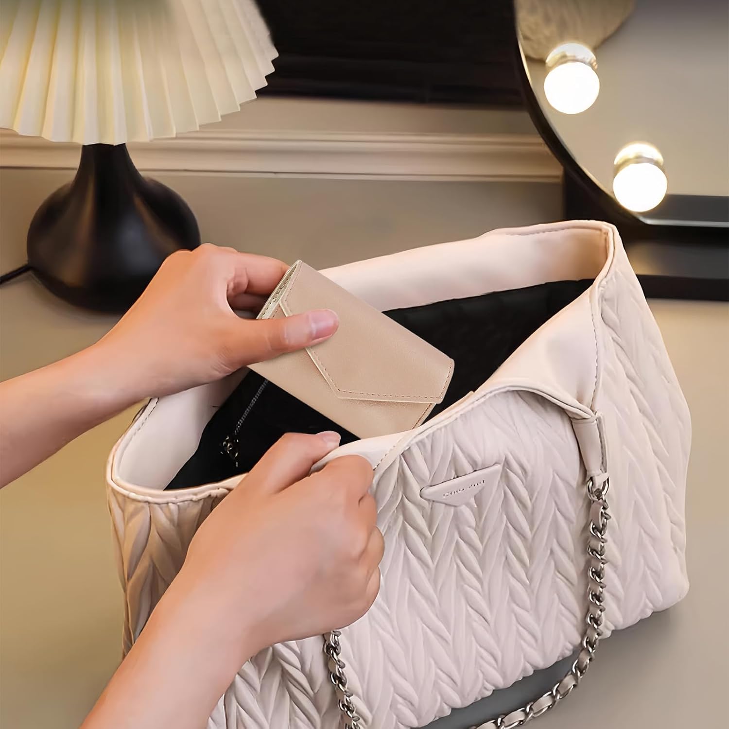 Portable Jewelry Organizer Case – Travel Jewelry Storage Pouch for Earrings, Rings, and Necklaces, Compact and Lightweight
